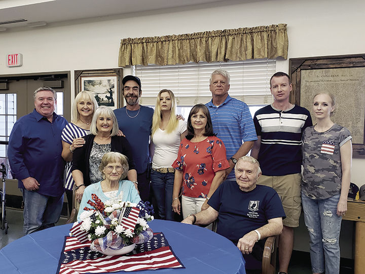 Korean War vet Roy Bailey receives Quilt of Valor